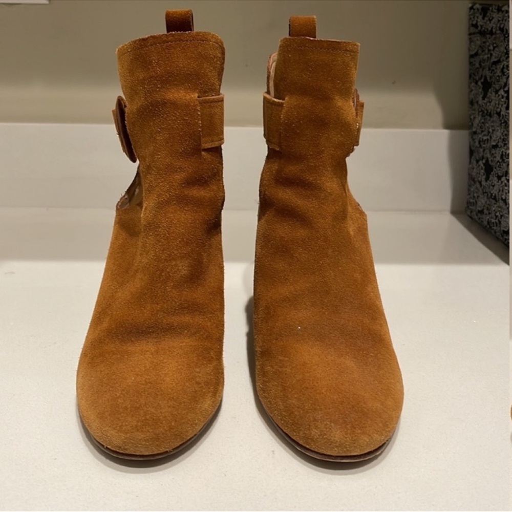 Via Spiga Congac Saddle Camel suede ankle boots s8.5